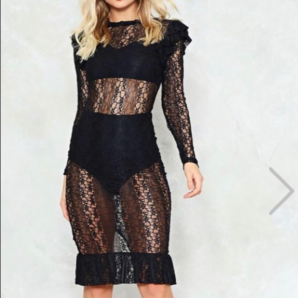 Lace flow midi dress